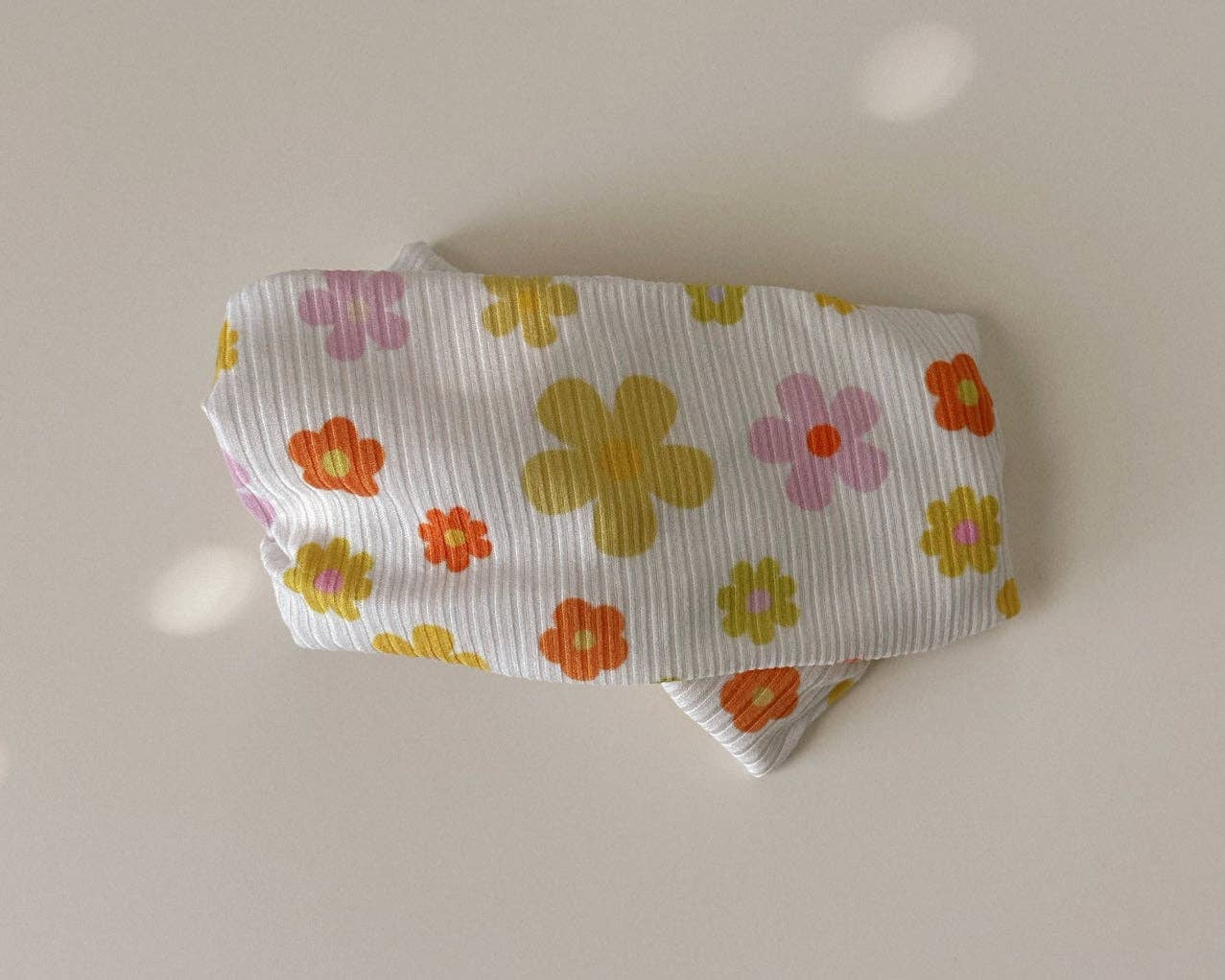 July Retro Daisy Floral Tie On Headwrap