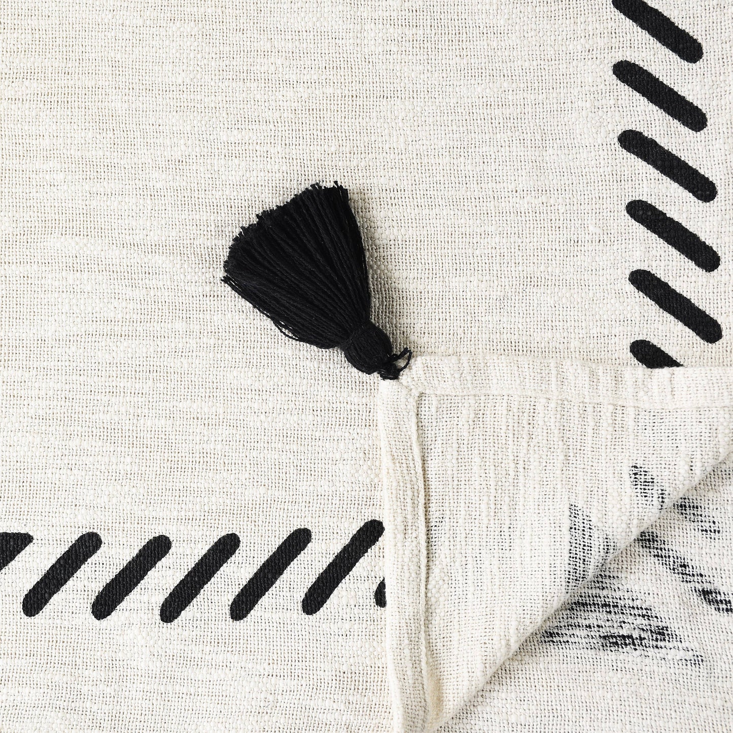 Modern Boho Tufted Diamond Bordered Cotton Throw Blanket: Black/White